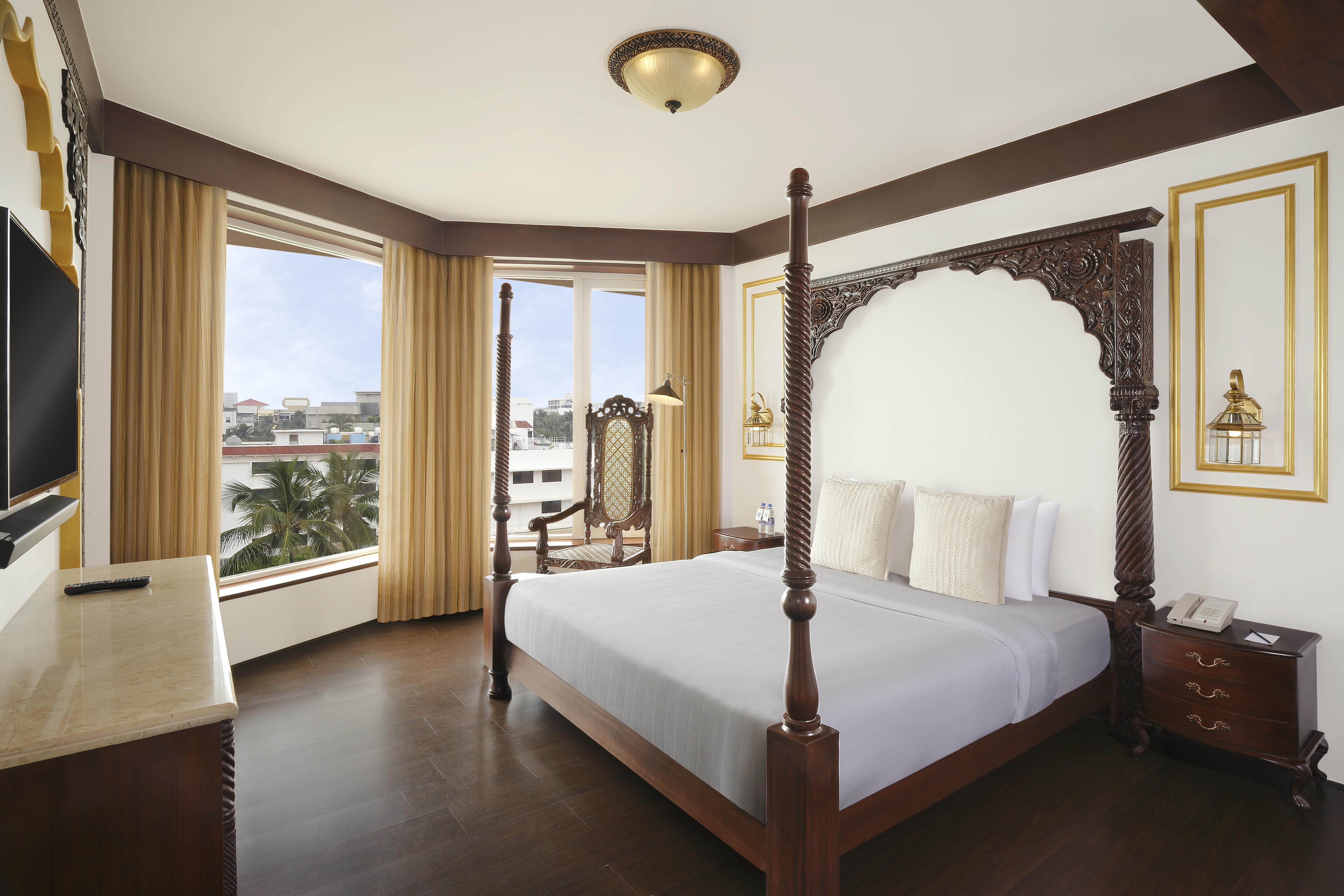 ホテル ノボテル ムンバイ ジュフ ビーチ エクステリア 写真 A bedroom at the hotel